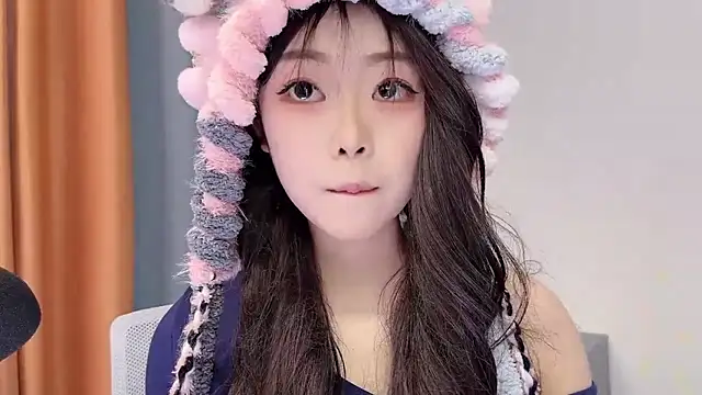 smalldaisy's cam snapshot