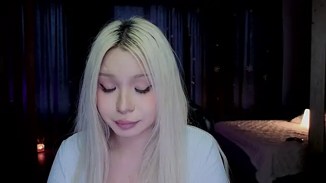 RileyMee's cam snapshot