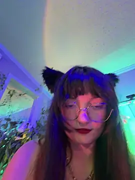 urpuppymoon's cam snapshot