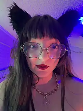 urpuppymoon's cam snapshot