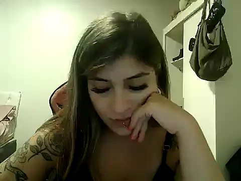 Becca_B's cam snapshot