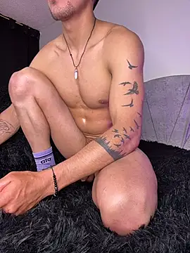 Andy_naughty1 live sex cam