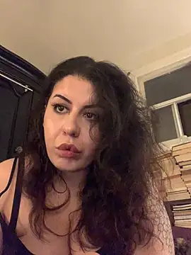 holyeroticss live sex cam