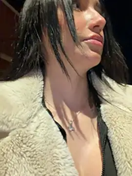 Maddy_Jones's cam snapshot