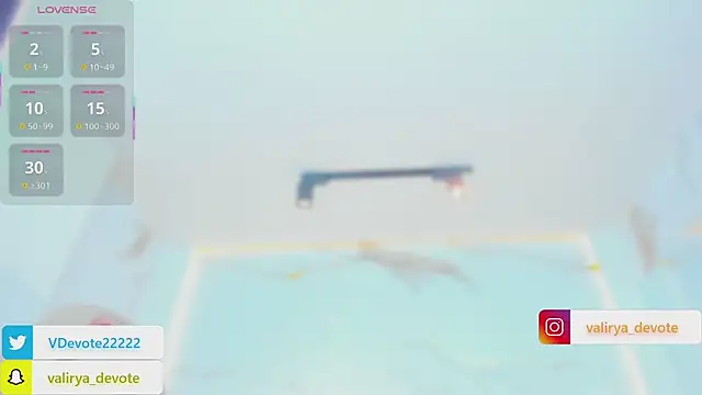 valirya_devote live sex cam
