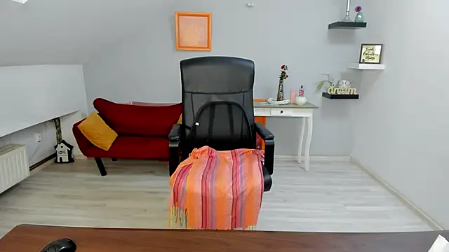 LollaGirl's cam snapshot