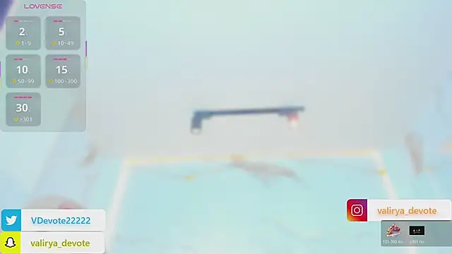 valirya_devote's cam snapshot