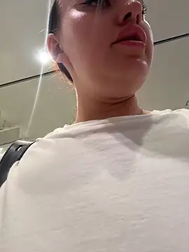 KiraSunshine's cam snapshot