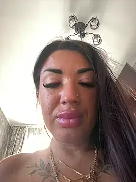 RuslanaXX's cam snapshot