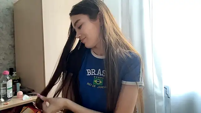 Cuteviola's cam snapshot