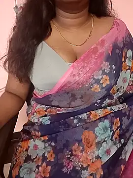 Keerthee_ live sex cam