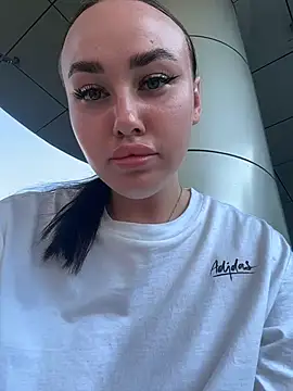 KiraSunshine's cam snapshot