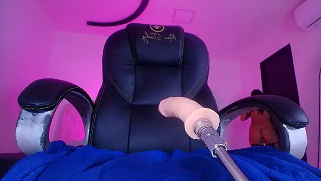 naomi_kyse's cam snapshot