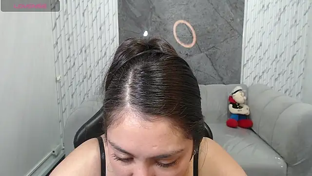 Ivony18_b's cam snapshot