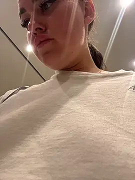 KiraSunshine's cam snapshot