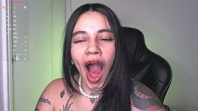 val_bardot's cam snapshot