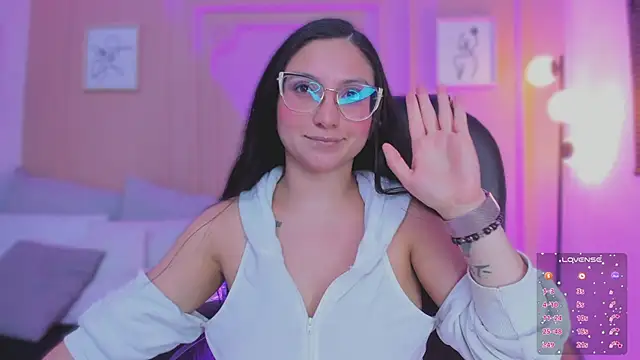 lucy_neil's cam snapshot