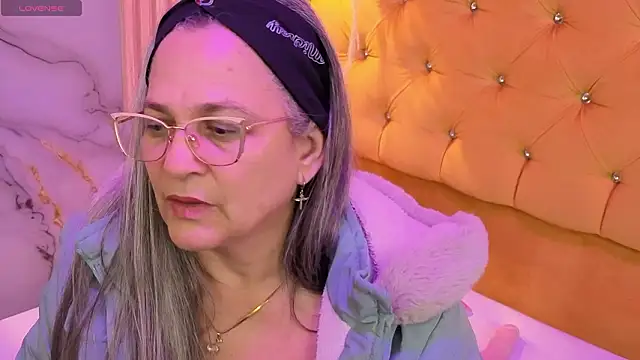 miisevvie_'s cam snapshot