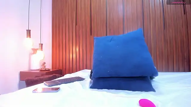 Arianaa_Gray's cam snapshot