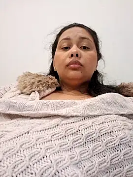 Alessandraa-'s cam snapshot