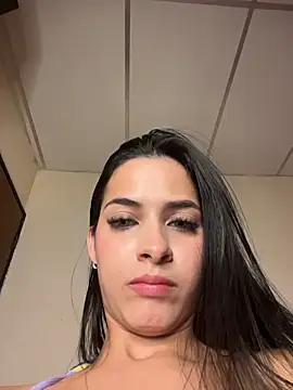 violetta-brown1 live sex cam