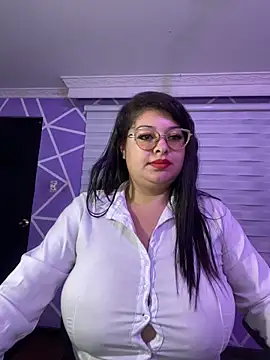 MiiaaJoness's cam snapshot