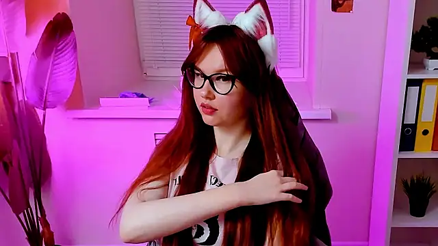 CarolGiggly live sex cam