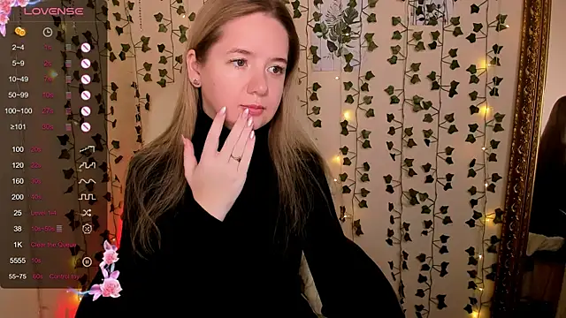 Evaa_Grey's cam snapshot