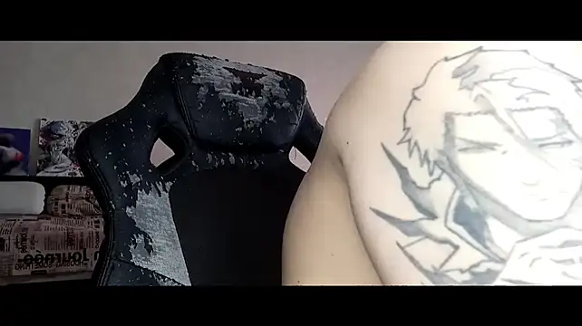 Kira_Chain's cam snapshot