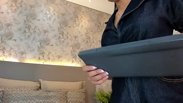 JadaKai's cam snapshot