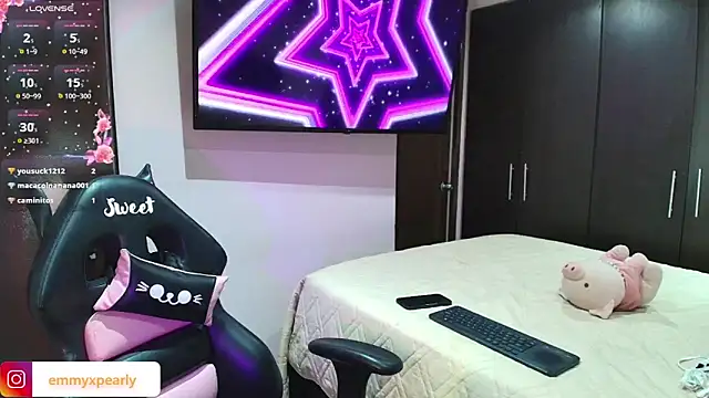 emyxpearly's cam snapshot