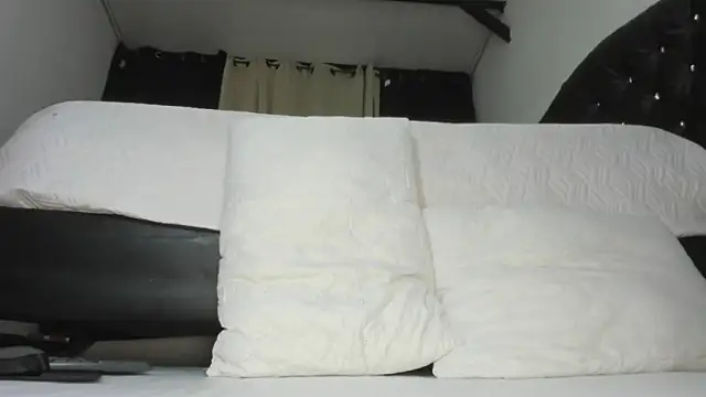 martinaclark's cam snapshot