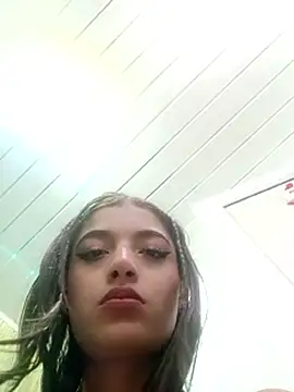 honeyluxe_'s cam snapshot