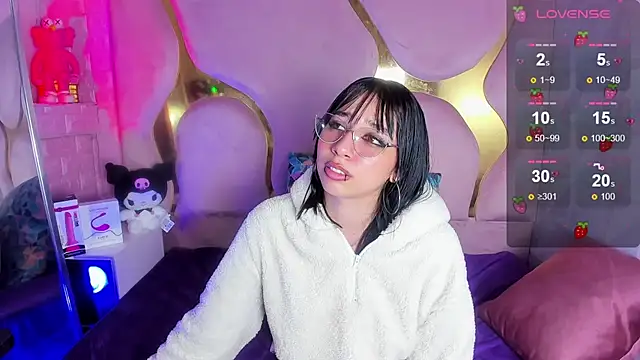 NaniiSisy's cam snapshot