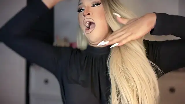 Ts_glamxx's cam snapshot