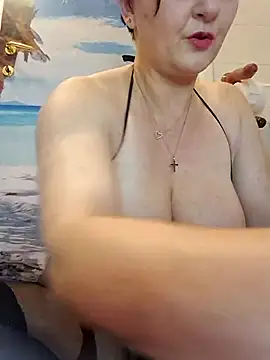 lucillabollente live sex cam