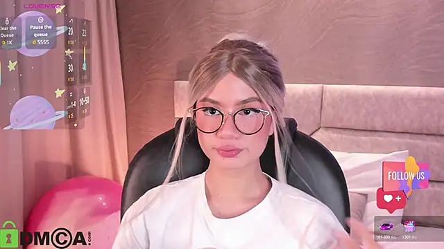 Arinextdoor's cam snapshot