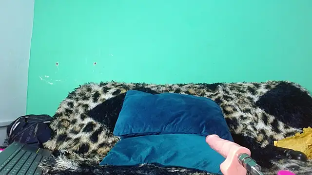 avaleri_cherry live sex cam