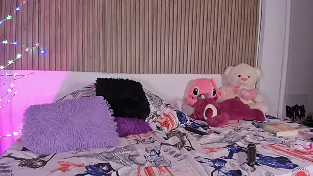 Hayley-Fox's cam snapshot