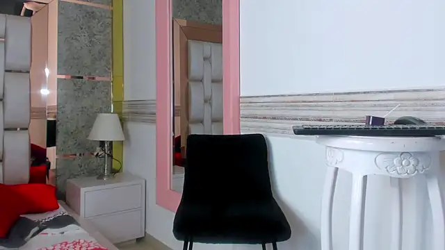 salome_langly's cam snapshot