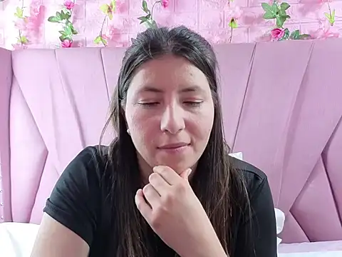 EmberCooper_'s cam snapshot