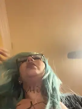 LittleMissEeve live sex cam