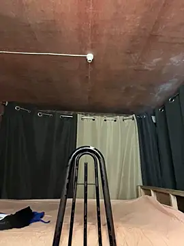 Ur_latinahotpaprika live sex cam