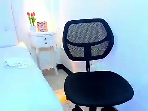 VanityyFox's cam snapshot