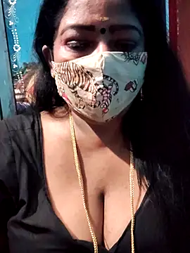 maniisha's cam snapshot