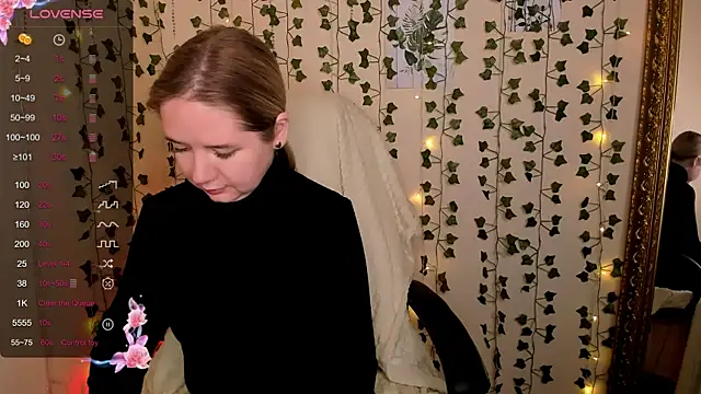 Evaa_Grey's cam snapshot