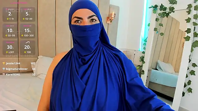 _naylaa_'s cam snapshot