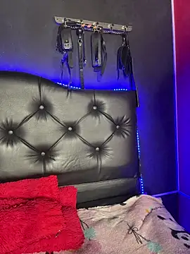 Sophie_LS's cam snapshot