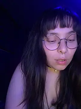 Solo_yoss live sex cam