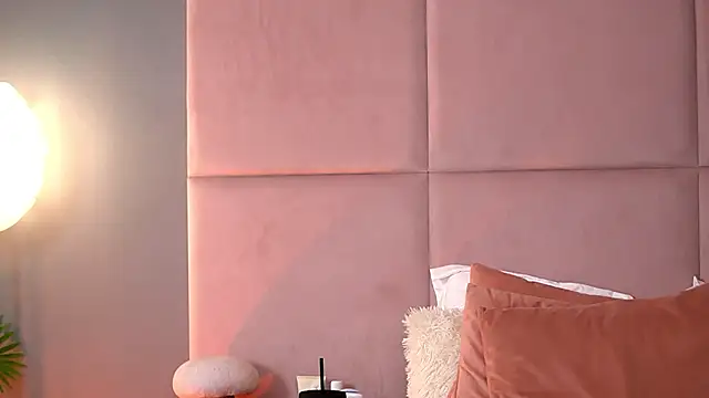 AlmaLuv live sex cam